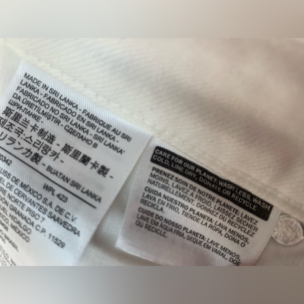Levi's Classic Cream Jeans - Picture 12 of 16